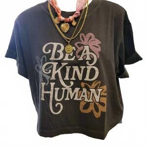 NEW GIRL DANGEROUS women's be a kind human cropped top in vintage black